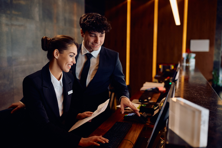 Hotellreceptionist lön